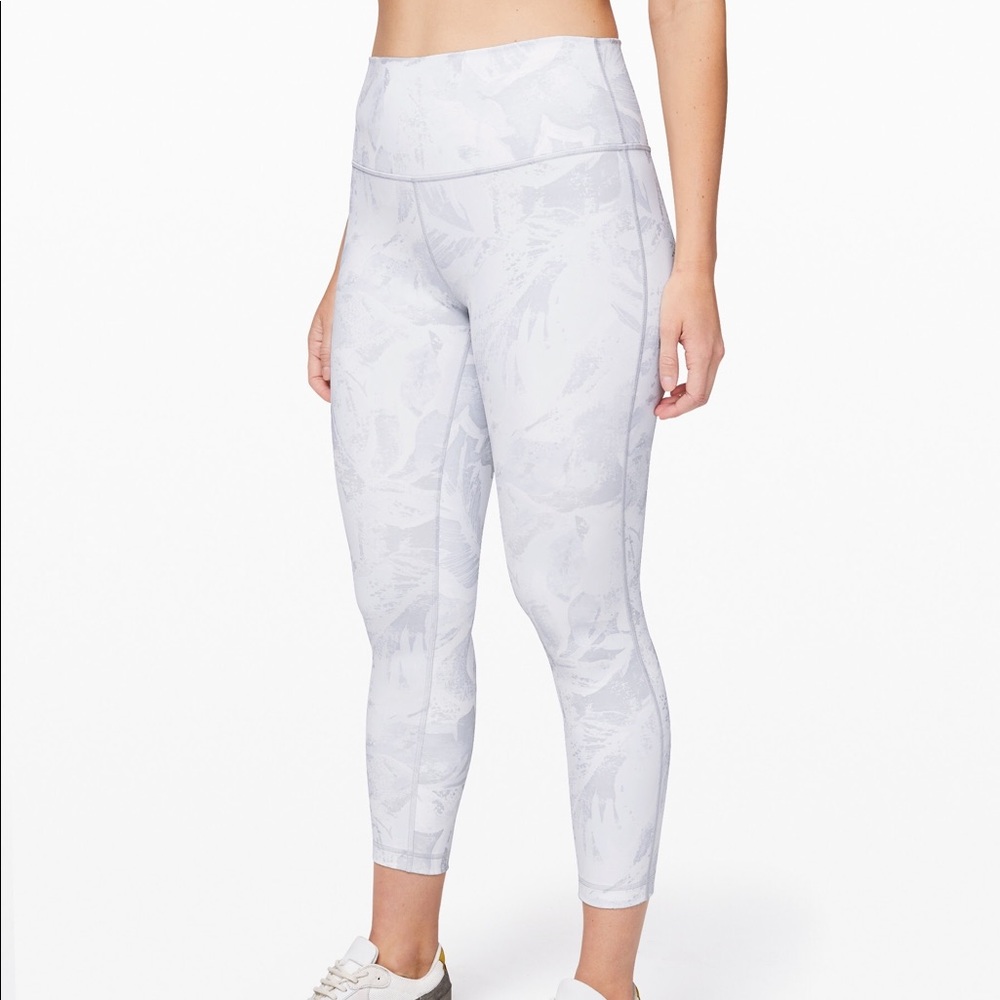 Lululemon Wunder Under Legging 25” Size 6